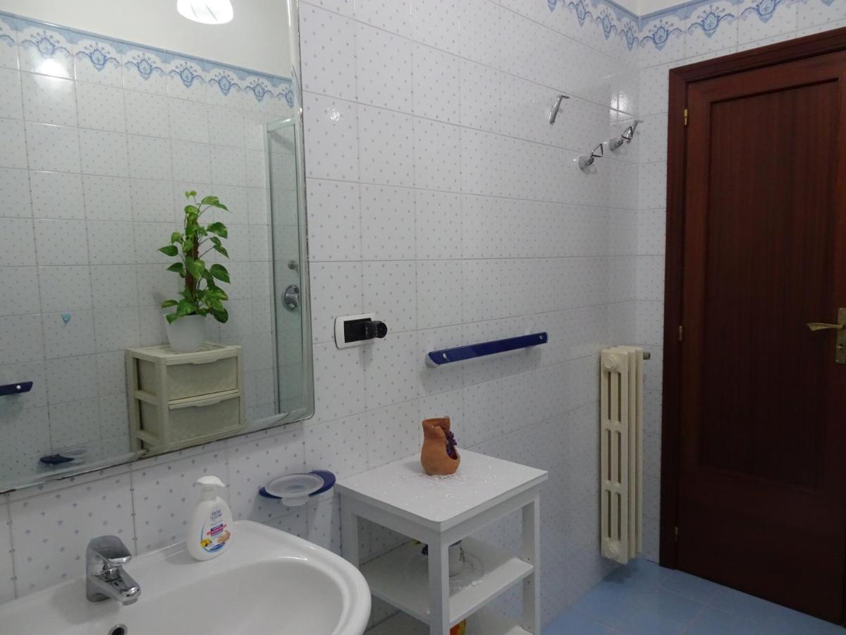 Double Room Private External Bathroom,1033960742:JPEG